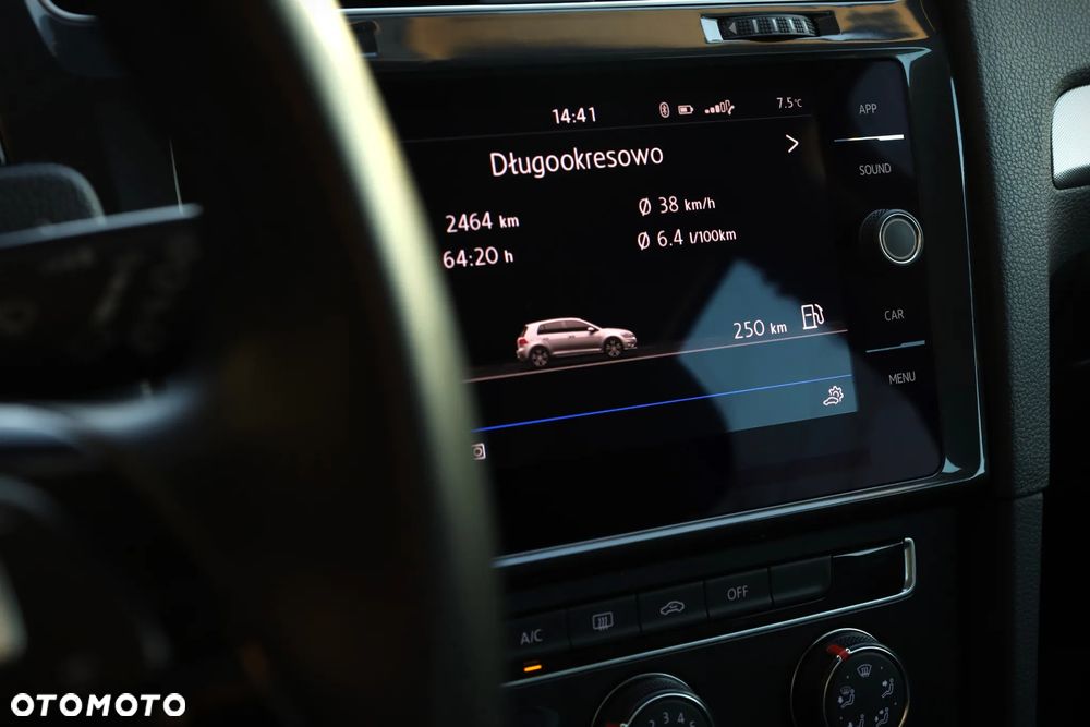 Volkswagen Golf 1.5 TSI BMT Comfortline - 10