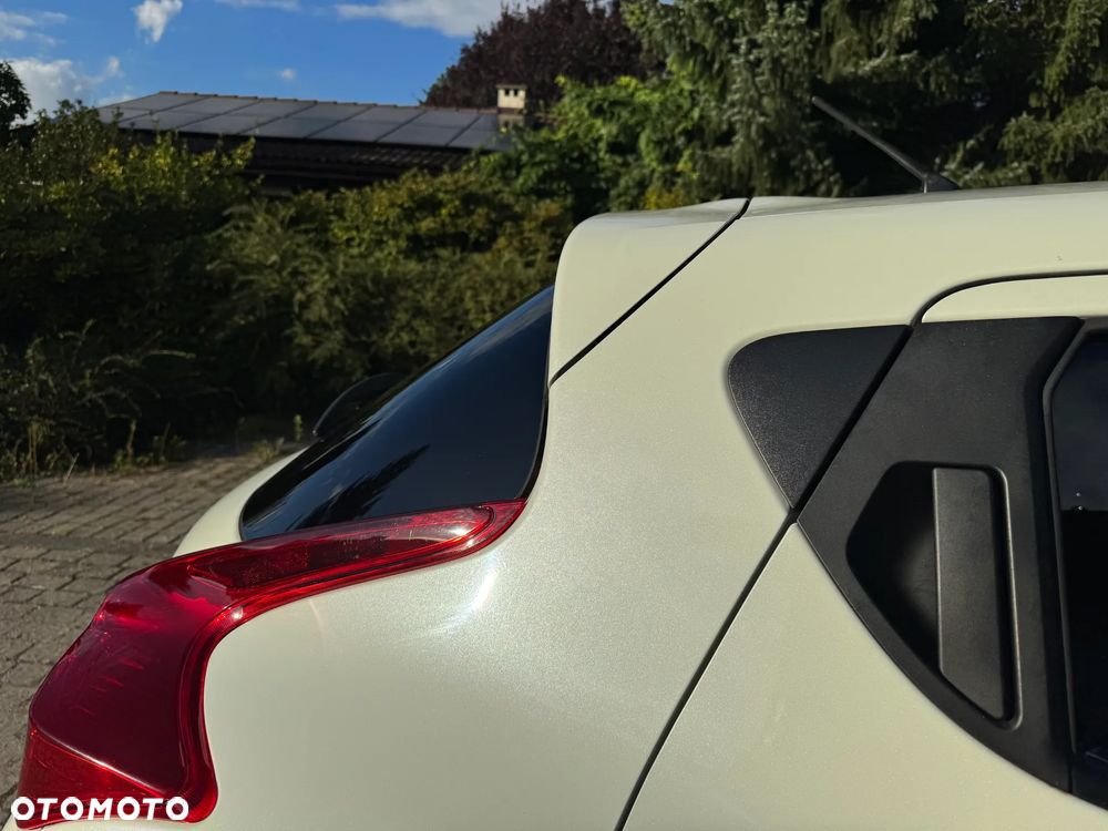 Nissan Juke 1.6 T Tekna 4x4 - 30