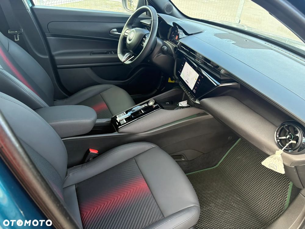 Alfa Romeo Junior 1.2 mHEV Ibrida Speciale eDCT - 27