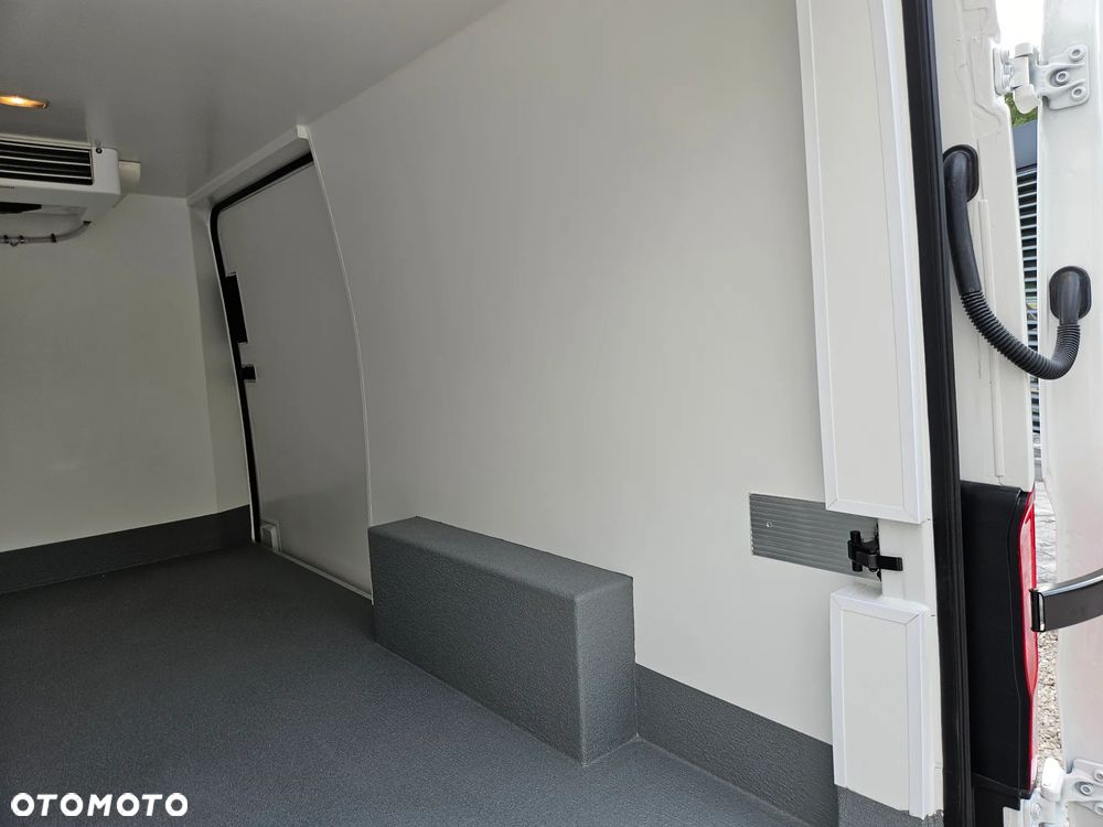 Volkswagen CRAFTER L3H1 Chłodnia Mroźnia podłączenie 230V Od ręki FV23% - 35