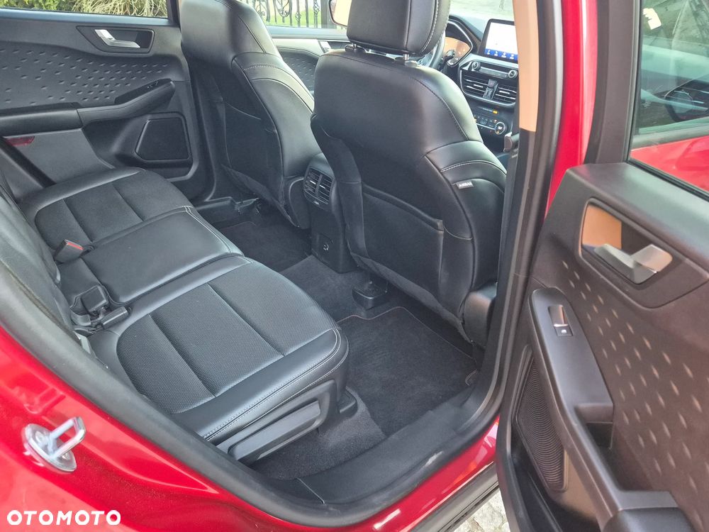 Ford Kuga - 11