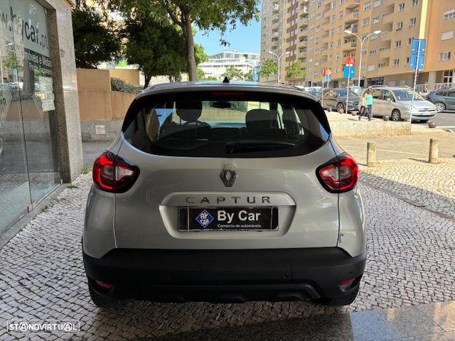Renault Captur 0.9 TCE Exclusive - 11