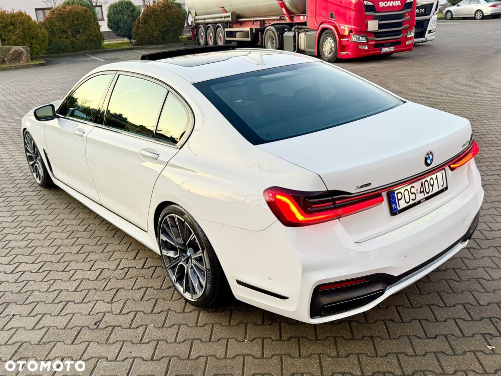 BMW Seria 7 750Li xDrive sport - 21