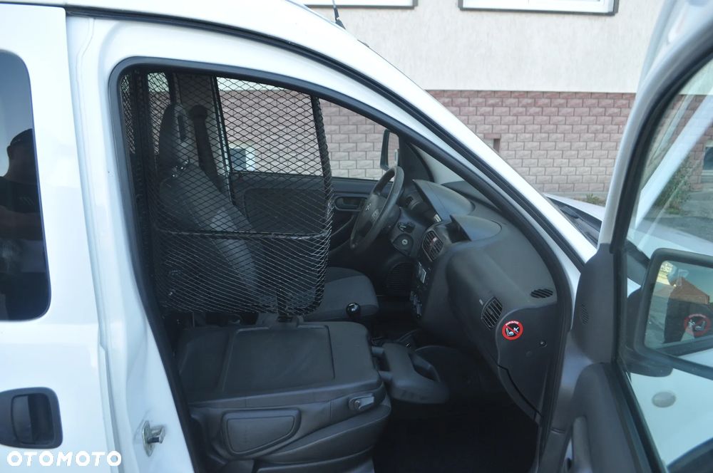 Opel Combo LONG - 30