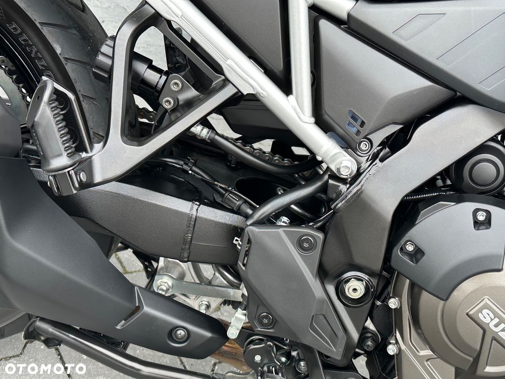 Suzuki V-STROM - 14