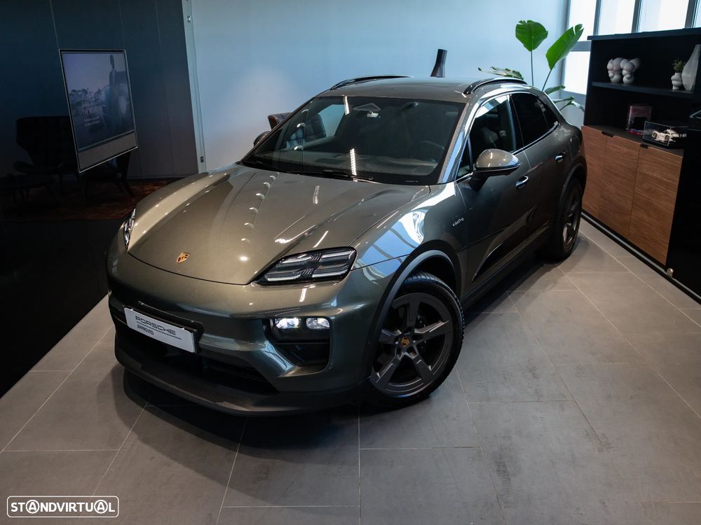 Porsche Macan Electric 4 - 4