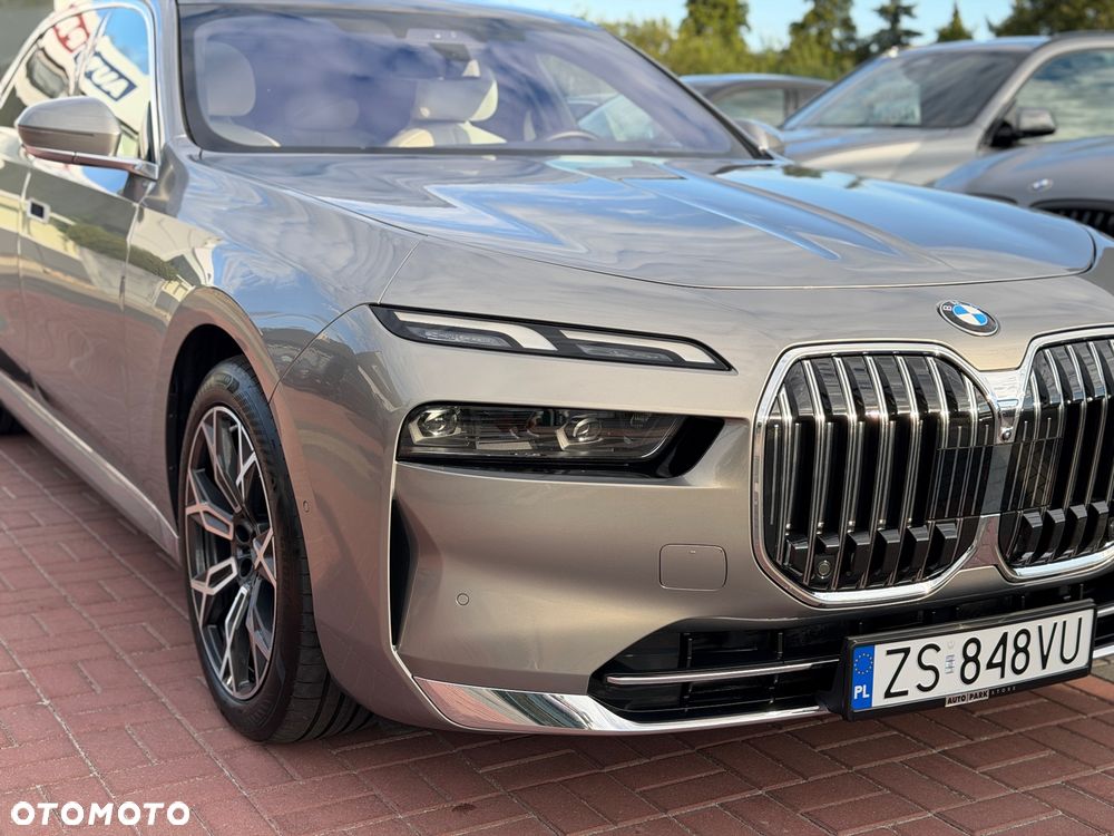 BMW Seria 7 740d xDrive mHEV sport - 41