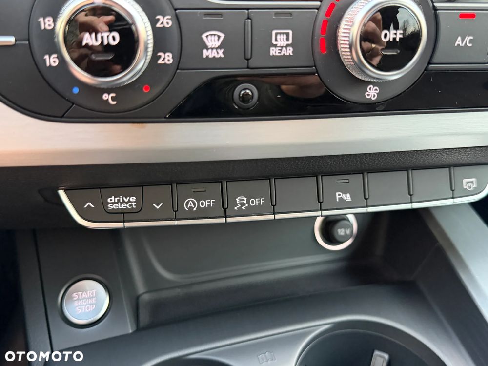 Audi A4 Avant 40 TDI S Line S tronic - 25