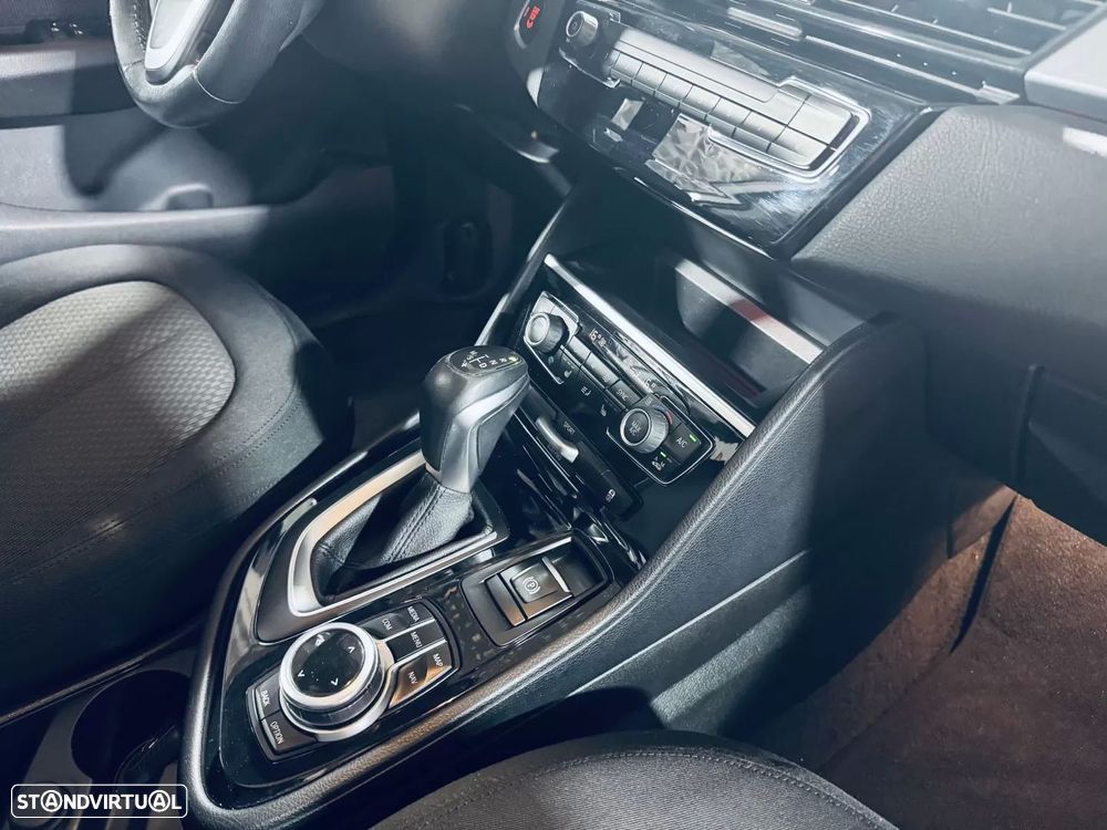 BMW 218 Gran Tourer d Aut. Luxury Line - 16