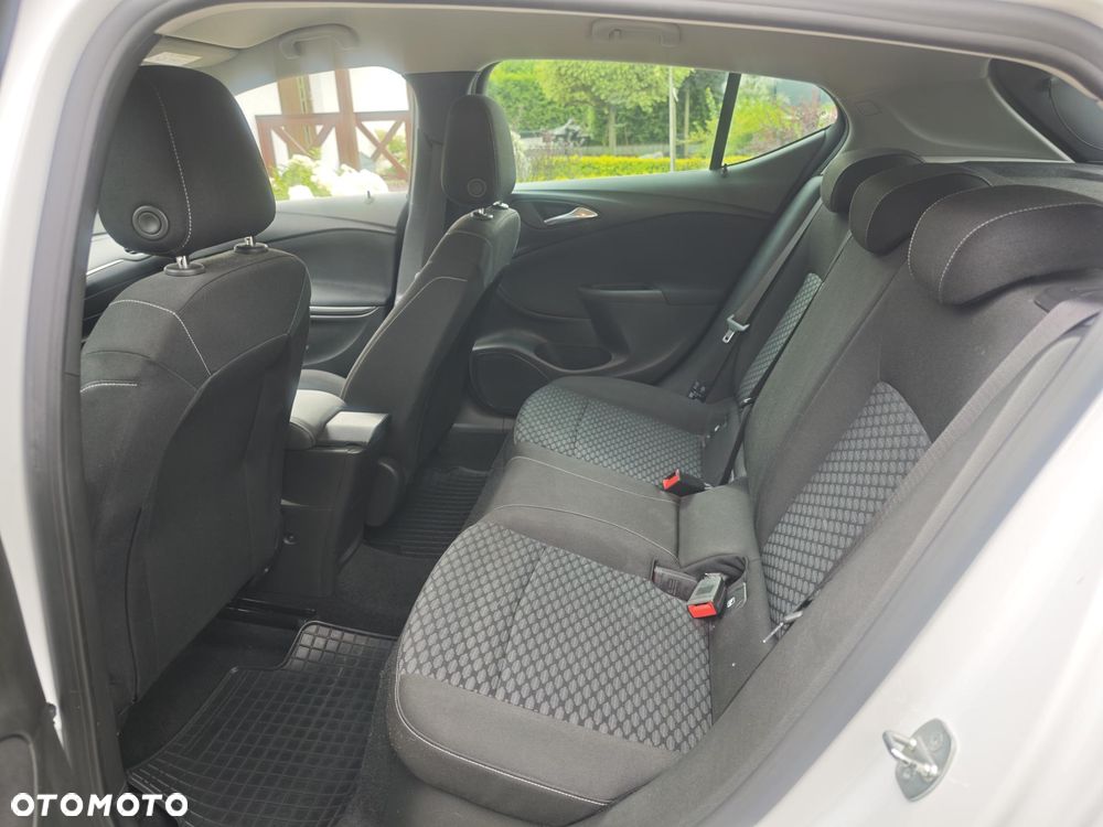 Opel Astra 1.4 T GPF Enjoy S&S - 9