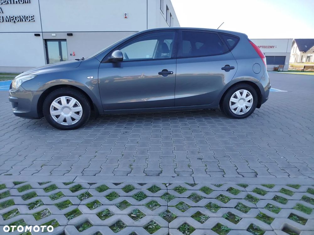Hyundai i30 1.4 Classic + - 7