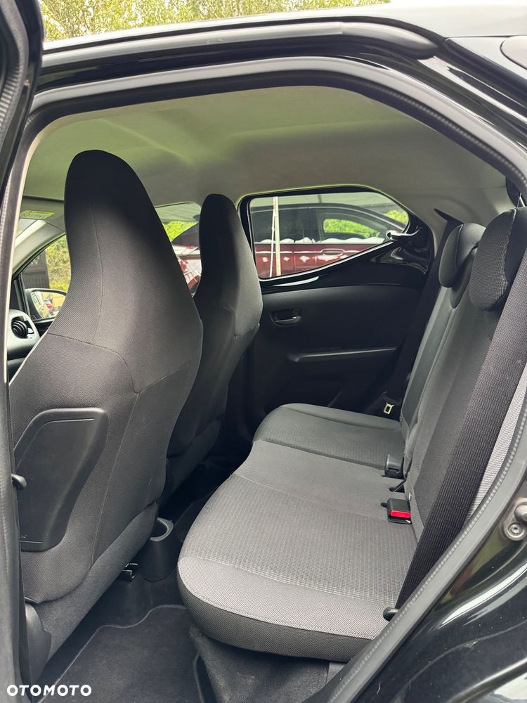 Toyota Aygo x-play - 22