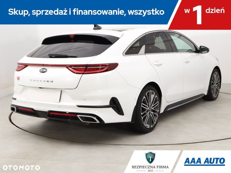 Kia ProCeed - 7