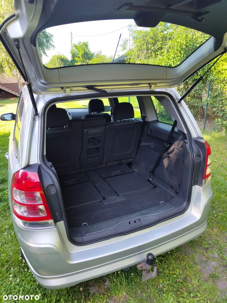 Opel Zafira - 13
