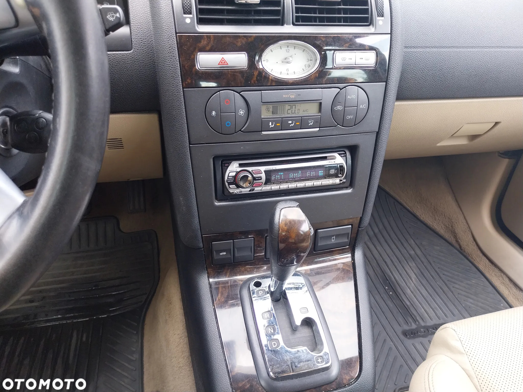 Ford Mondeo 2.0 TDCi Ghia - 12