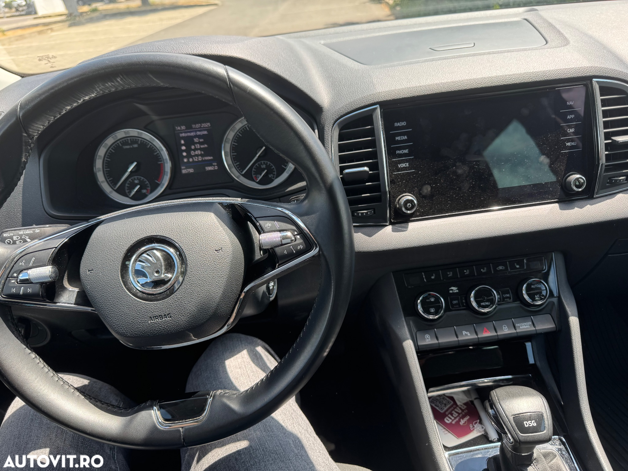 Skoda Karoq 2.0 TDI DSG Ambition - 8