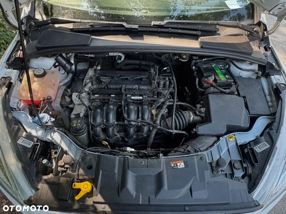 Ford Focus 1.6 Trend - 12