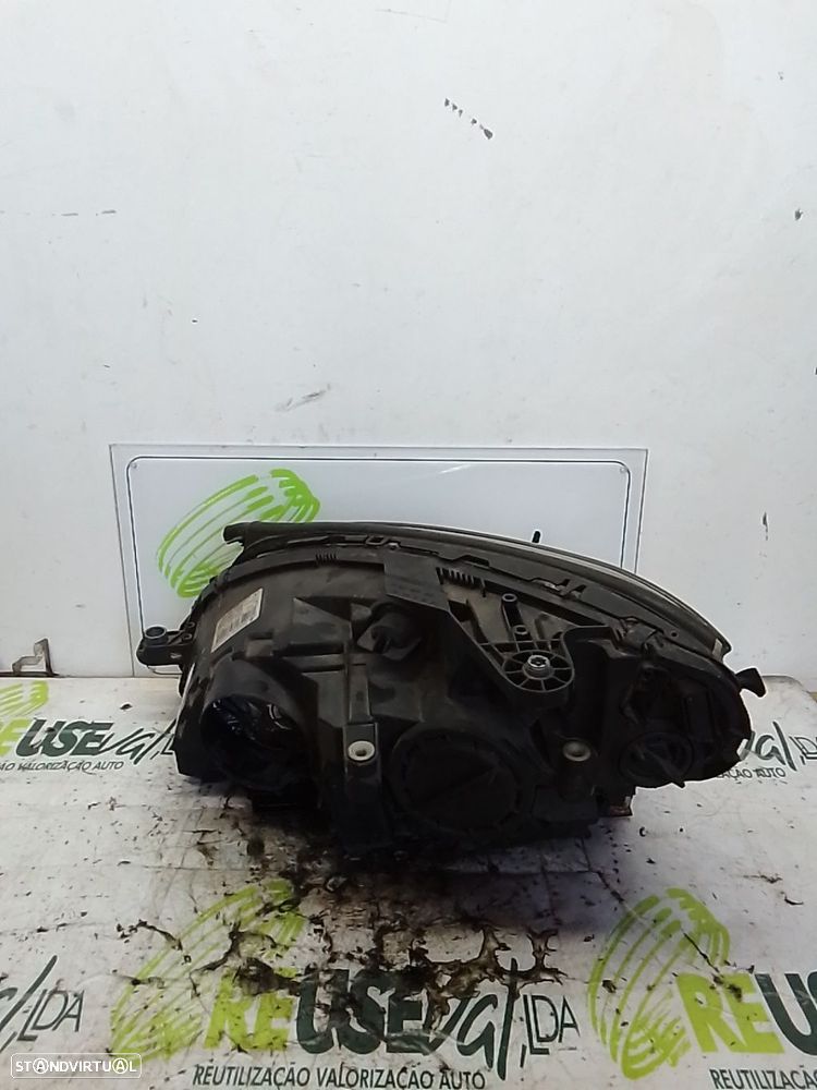 Ótica Dto Mercedes-Benz C-Class (W204) - 3