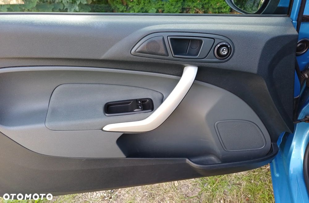 Ford Fiesta 1.4 Titanium - 25