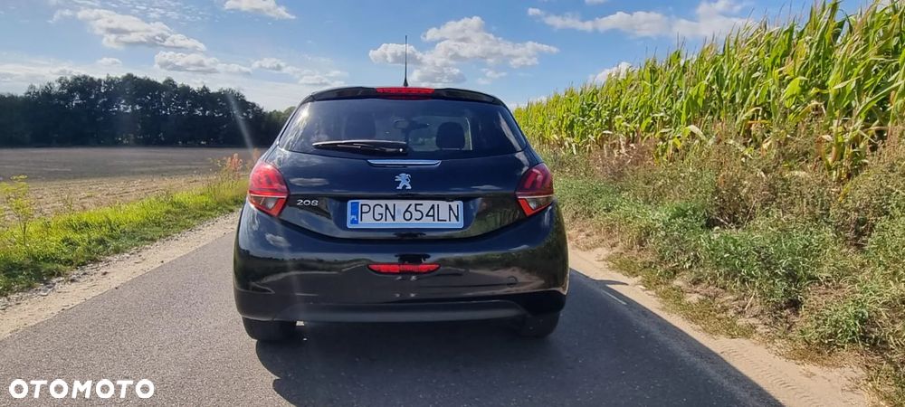 Peugeot 208 1.2 PureTech Allure S&S EAT6 - 4