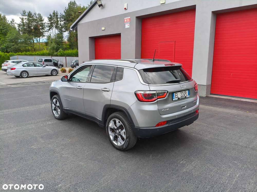 Jeep Compass - 4