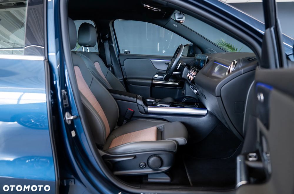 Mercedes-Benz EQA 250 66.5kWh Electric Art - 21