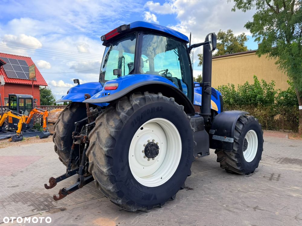 New Holland T8020 - 14