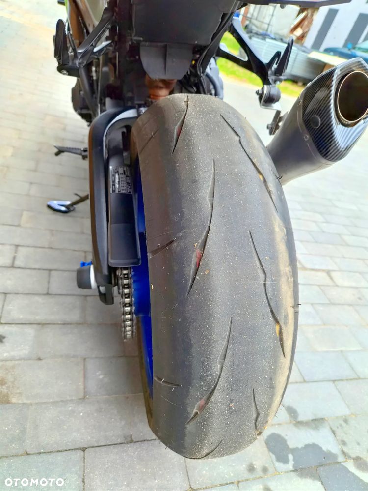 Suzuki GSX-R - 14