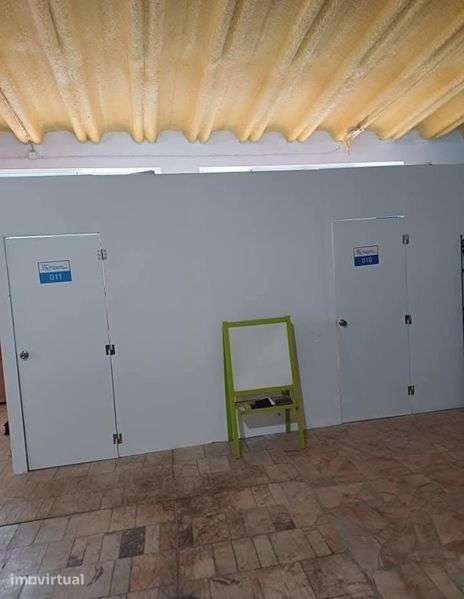 Box para Mobiliários Arrendamento Mensal - Grande imagem: 4/8