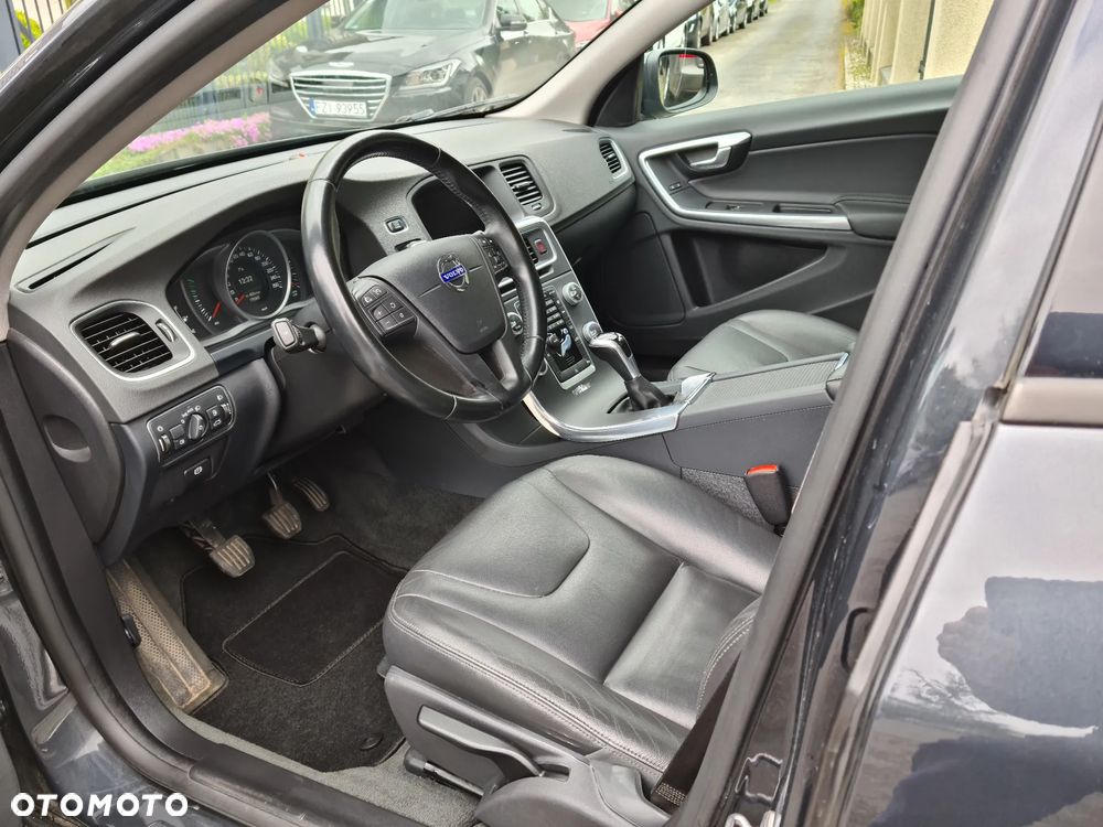 Volvo S60 D3 Momentum - 34