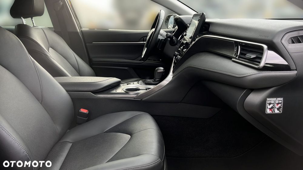 Toyota Camry 2.5 Hybrid Executive CVT - 9