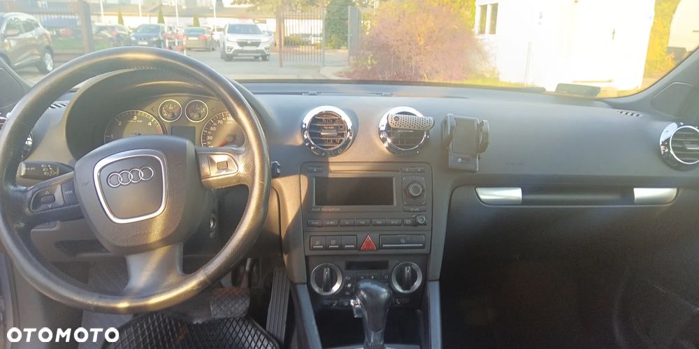 Audi A3 Sportback 2.0 TDI Ambiente S tronic - 5