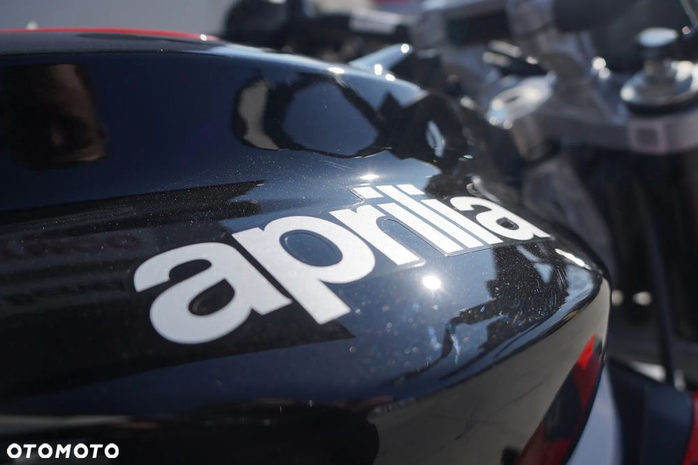 Aprilia Tuono - 15