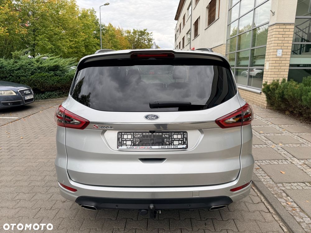 Ford S-Max - 8