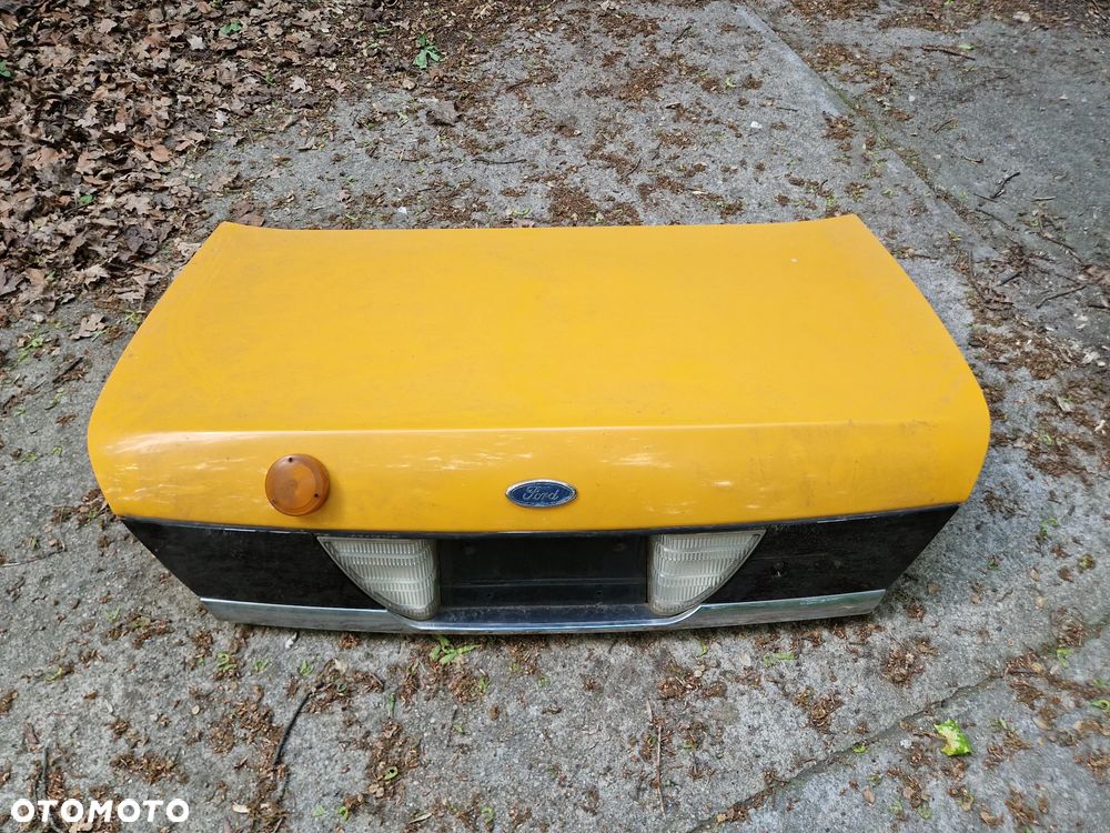 Ford Crown Victoria Taxi Tylna Klapa Kompletna