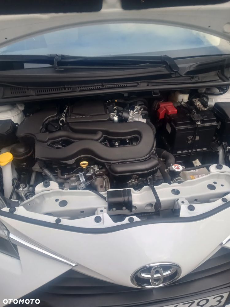 Toyota Yaris - 6