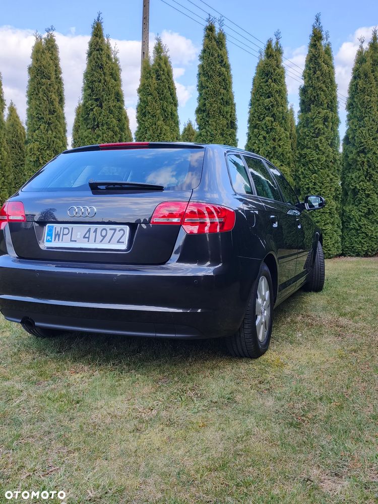 Audi A3 Sportback 1.6 TDI Attraction - 4
