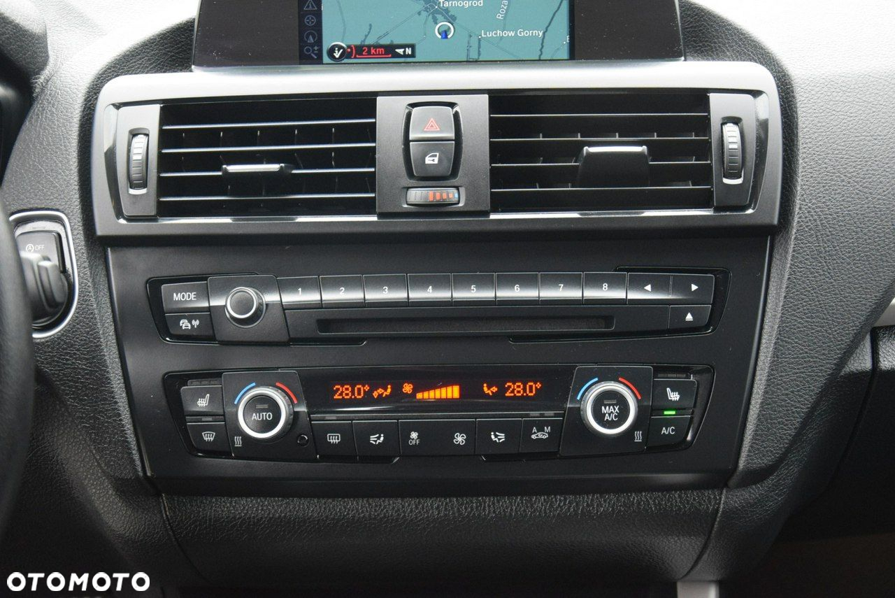 BMW Seria 1 118d - 28