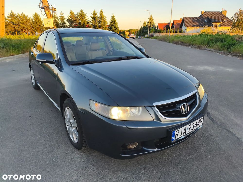 Honda Accord 2.0 Executive - 2
