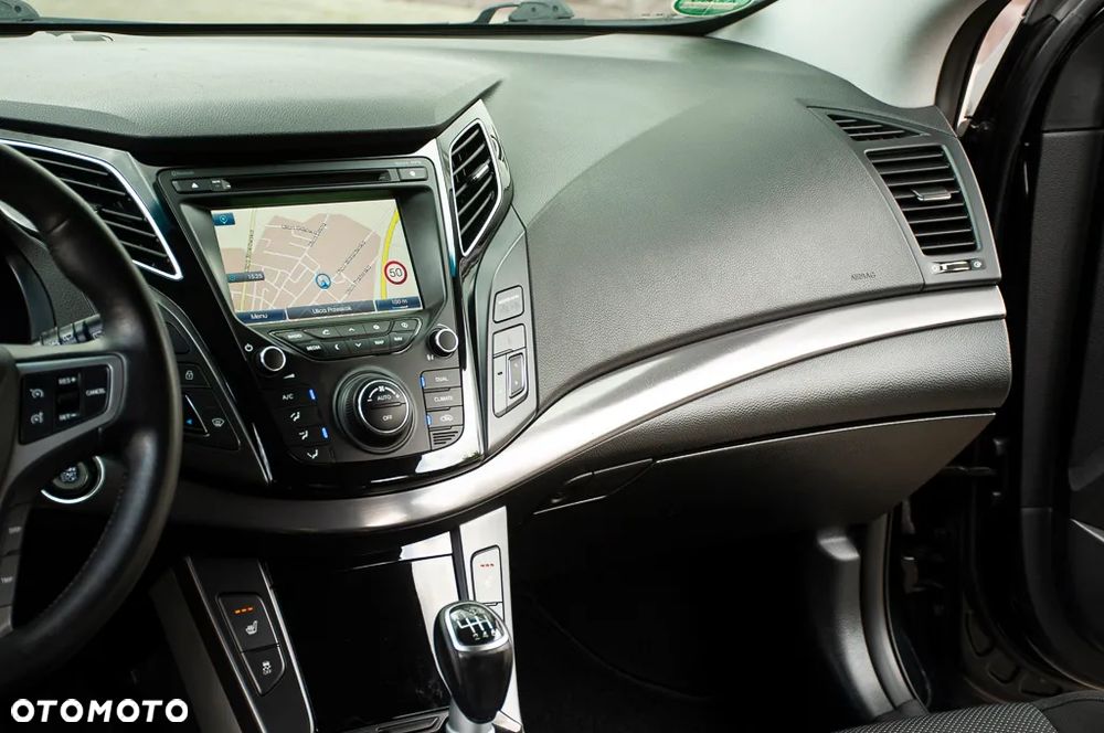 Hyundai i40 2.0 Premium - 32