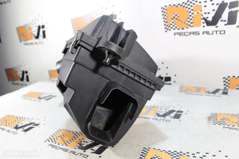 Caixa Filtro De Ar Bmw 1 (F20)  13717597589 / 7597589 / 10737810 / 705 - 7