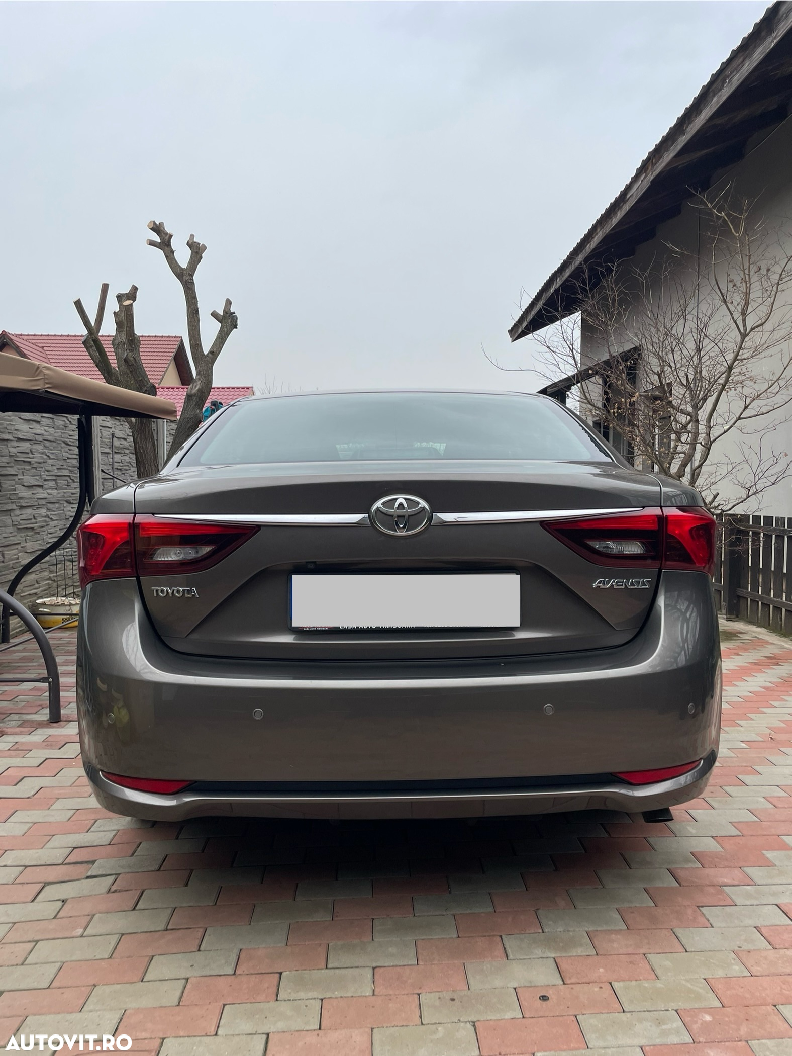 Toyota Avensis 2.0 D-4D Executive - 2