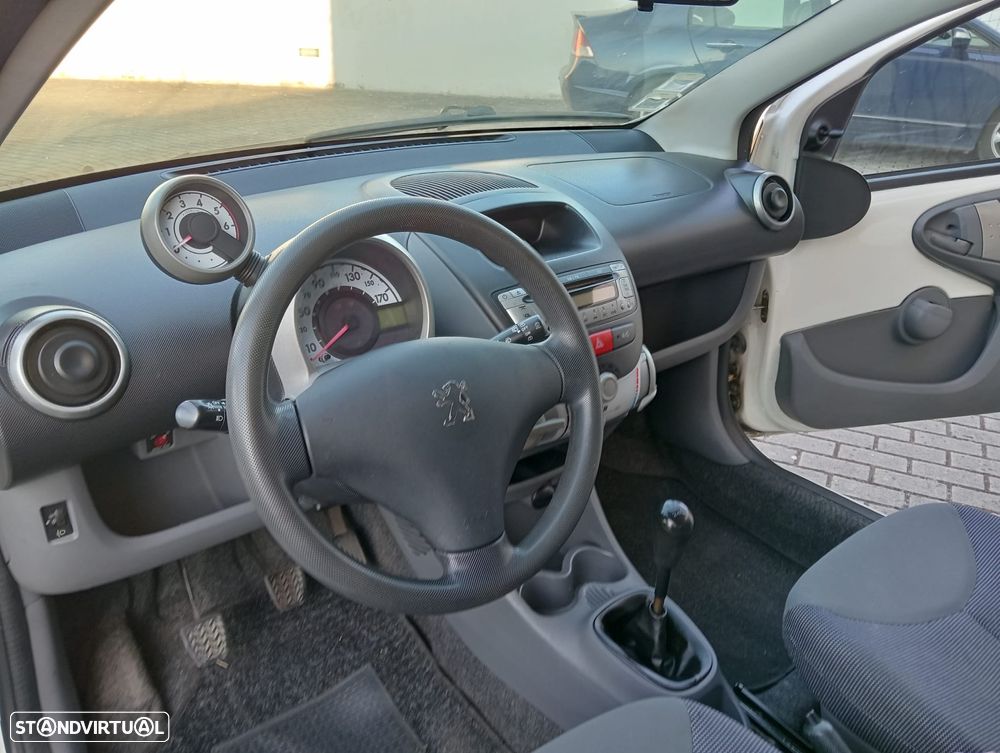 Peugeot 107 1.4 HDi Trendy - 3