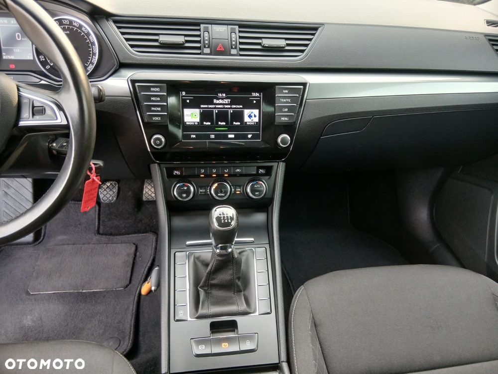 Skoda Superb 1.6 TDI Style - 24