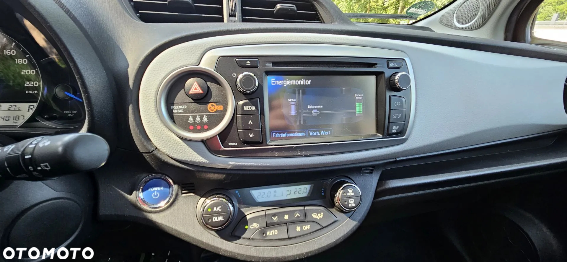 Toyota Yaris Hybrid 1.5 VVT-i Club - 24