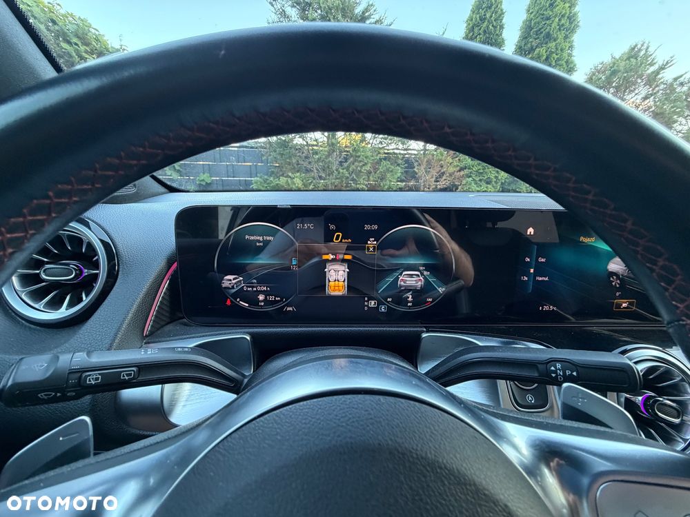 Mercedes-Benz GLB 200 d 8G-DCT AMG Line Advanced Plus - 23