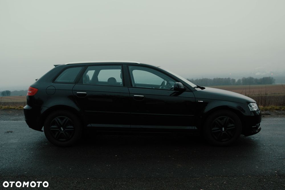 Audi A3 Sportback 1.4 TFSI S line Sportpaket (plus) - 5