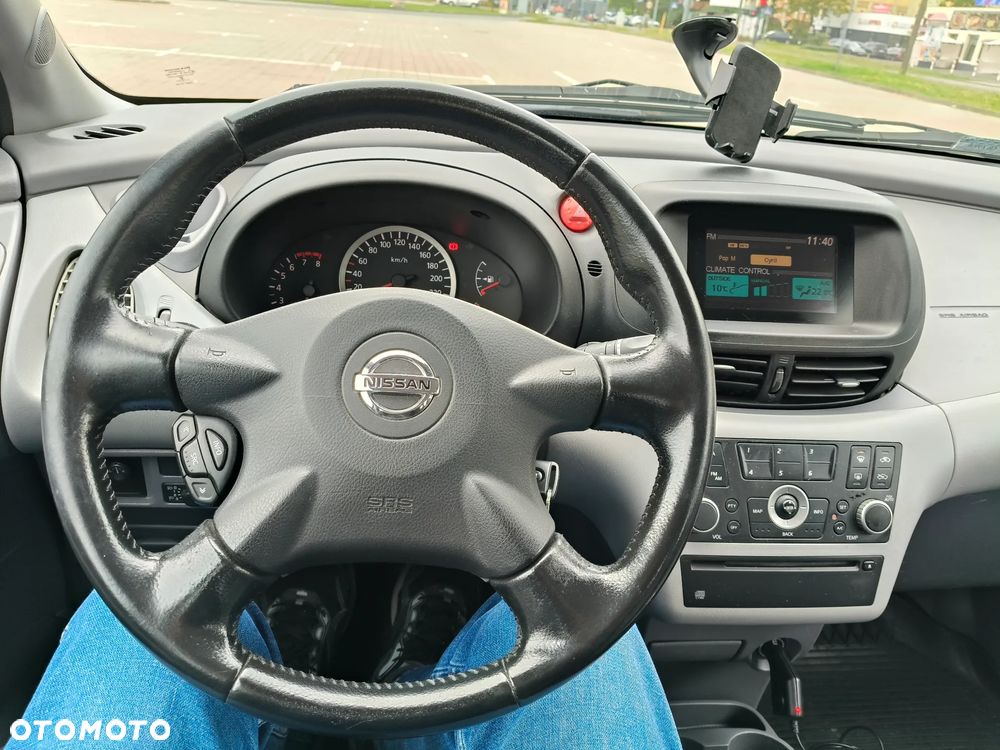 Nissan Almera Tino - 7