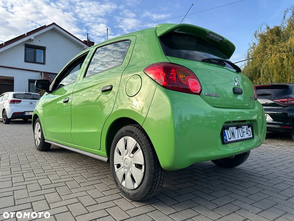 Mitsubishi Space Star - 32