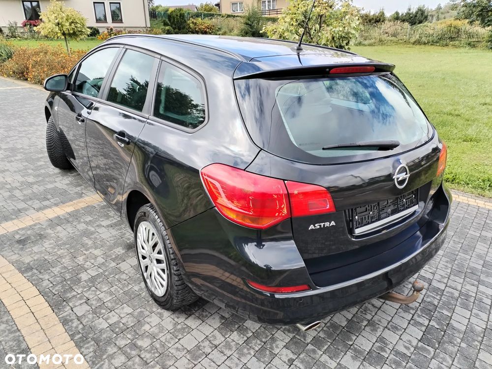 Opel Astra - 35